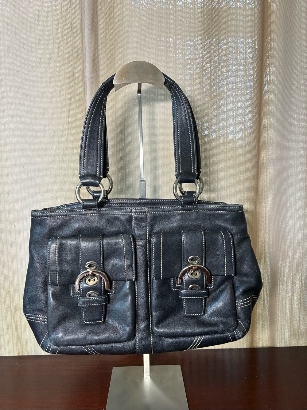 The Coach Wallet Situation - Picture 8 of 11